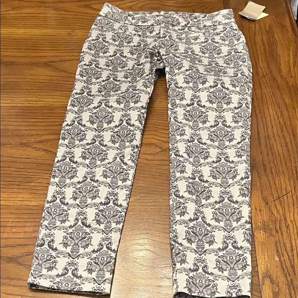 Anthropologie Gray Cropped Patterned Pants